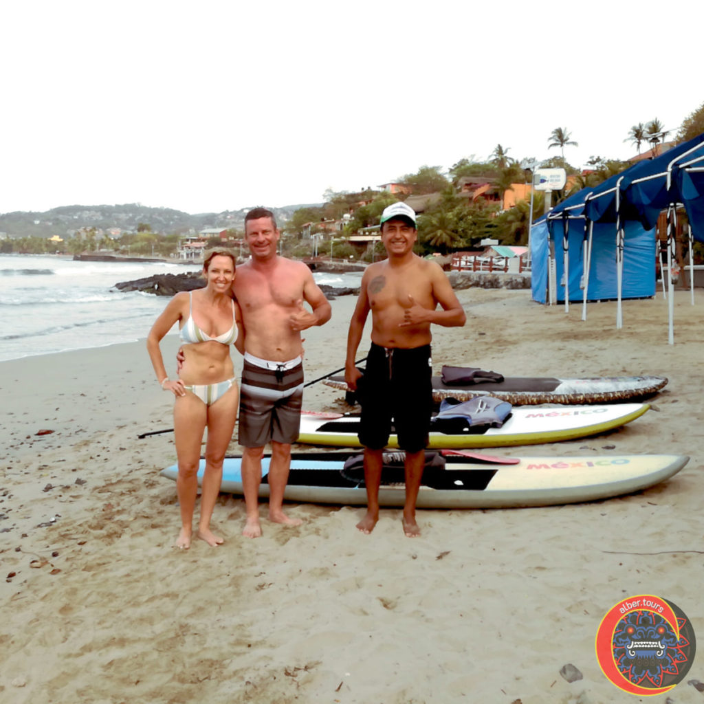 SUP (stand up paddle boarding) Bahía de Zihuatanejo