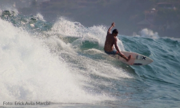 Surf Playa Las Gatas - Foto: Erick Avila Marcial