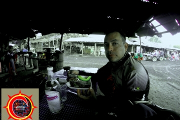 Comiendo en Angahuan
