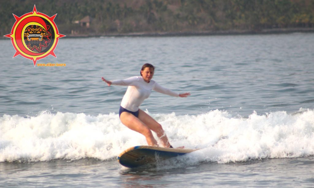 Clases de Surf en Ixtapa