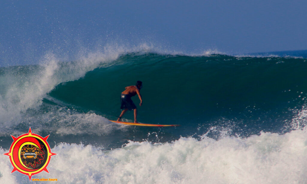 El Rancho Guerrero, Surfer: Alberto Barbosa